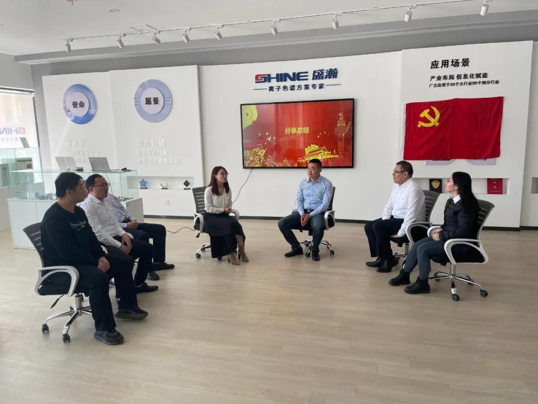 ��Ա����